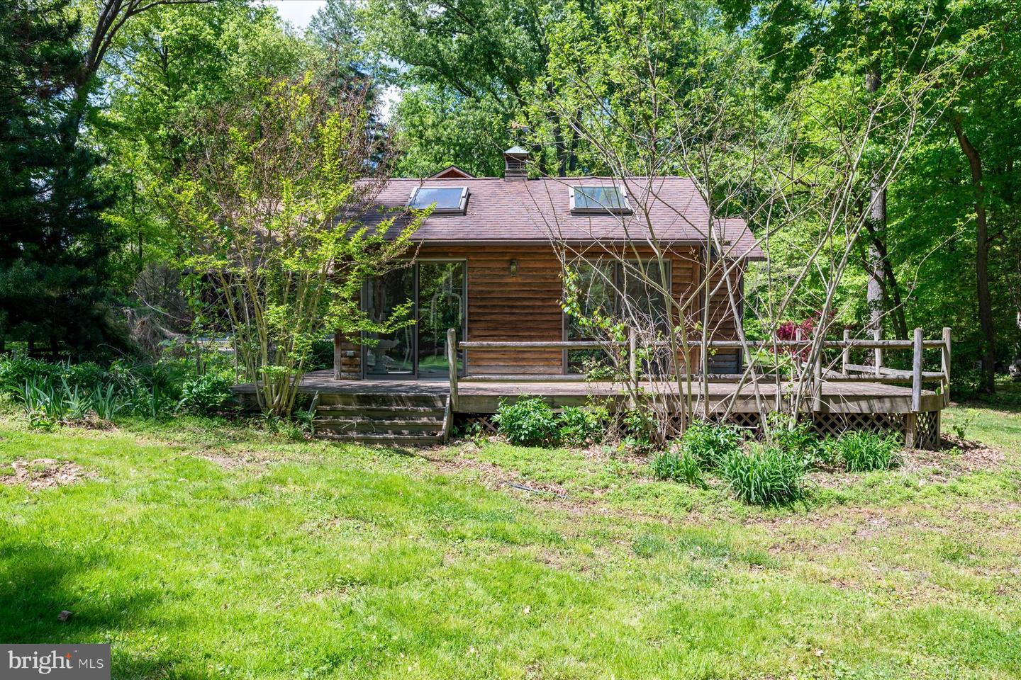 5742 Brooks Woods Rd Property Photo 31