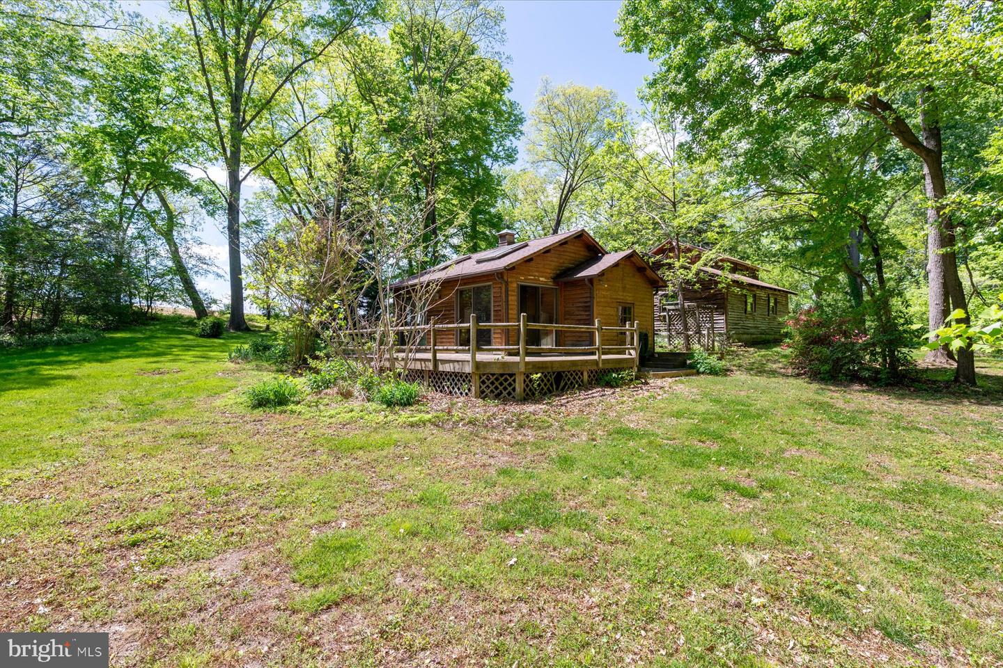 5742 Brooks Woods Rd Property Photo 32