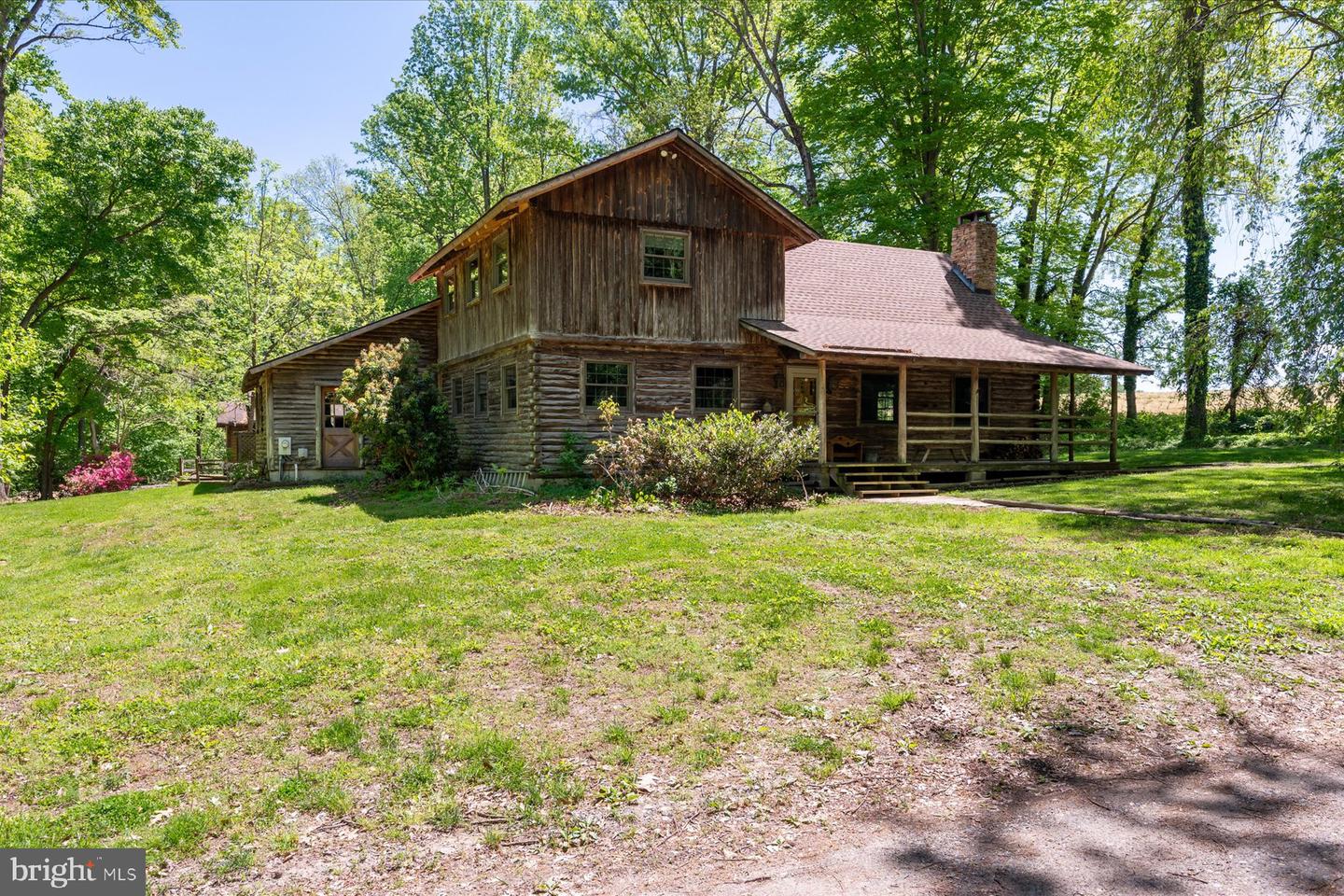 5742 Brooks Woods Rd Property Photo 35