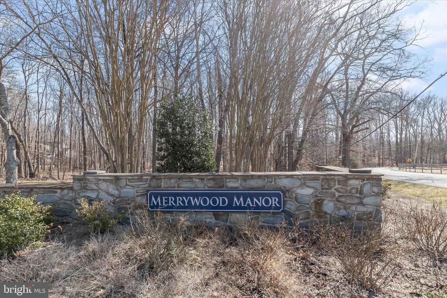 3891 GREENMEADOW LN
