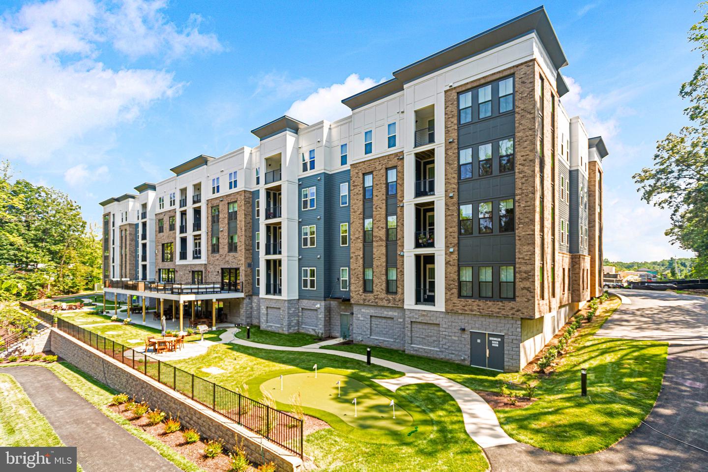 76 Old Mill Bottom Rd N #310 Property Photo 33