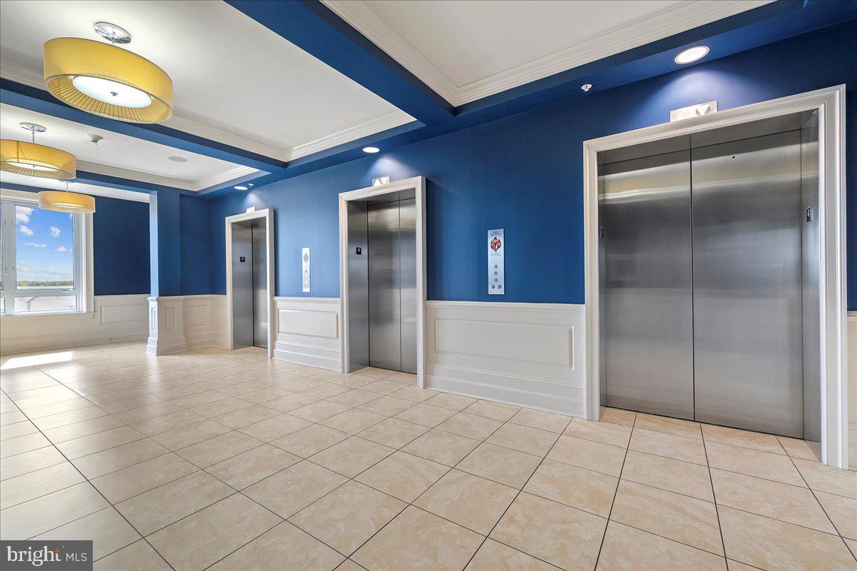 1915 Towne Centre Blvd #502 Property Photo 6