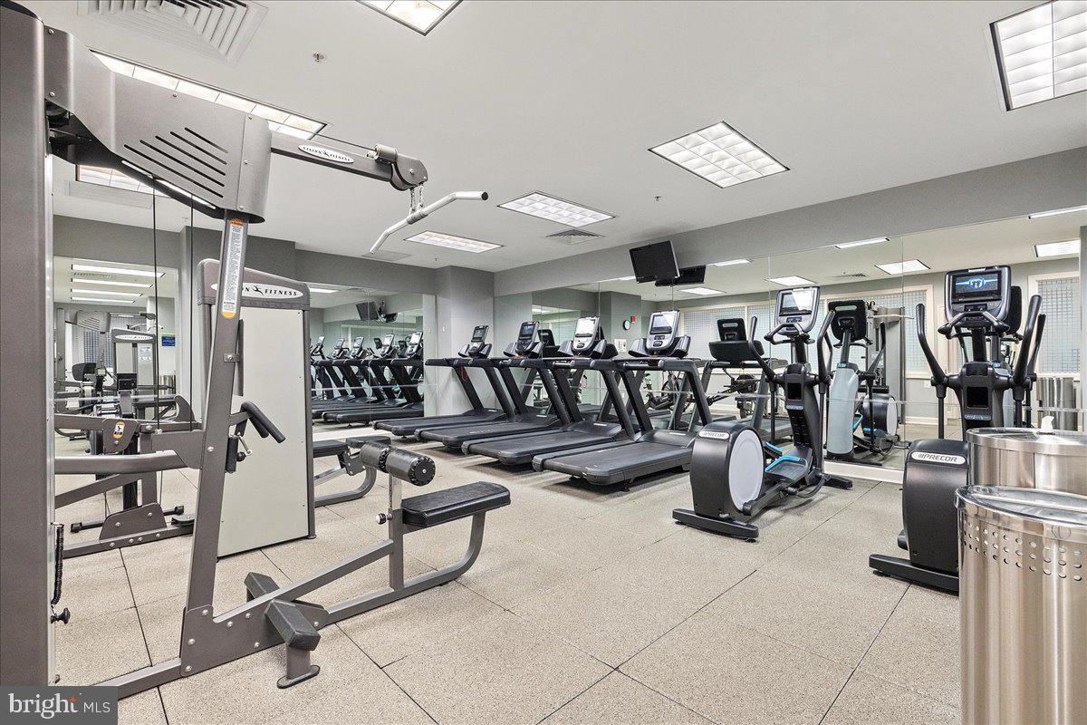 1915 Towne Centre Blvd #502 Property Photo 12