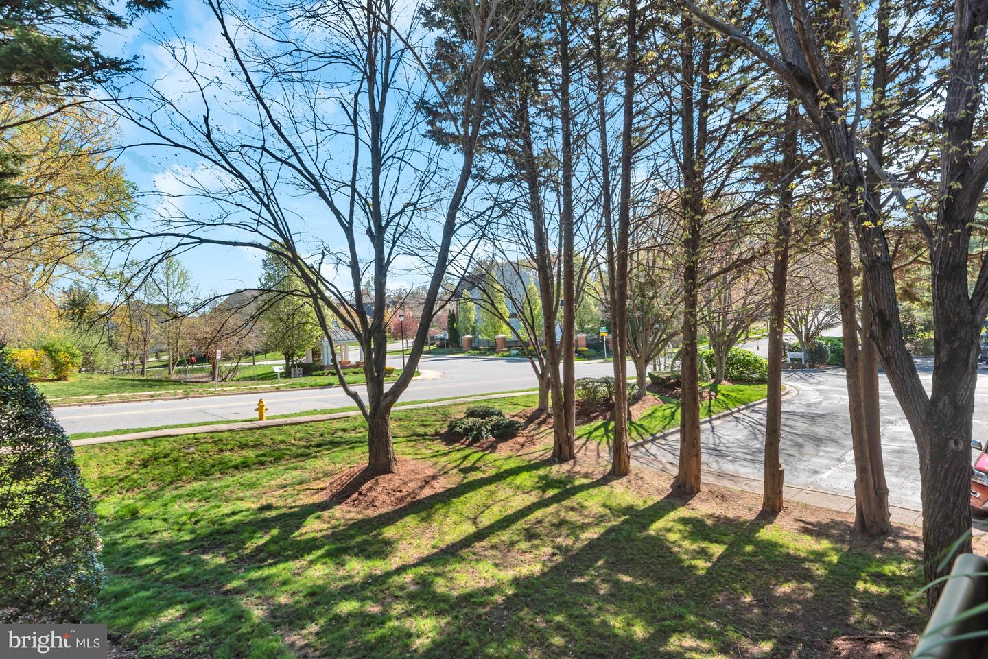 826 Southern Hills Dr #j-10f Property Photo 6