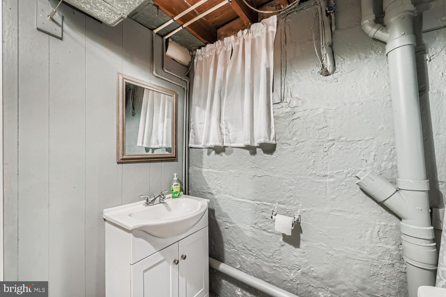 515 Taney Ave Property Photo 19