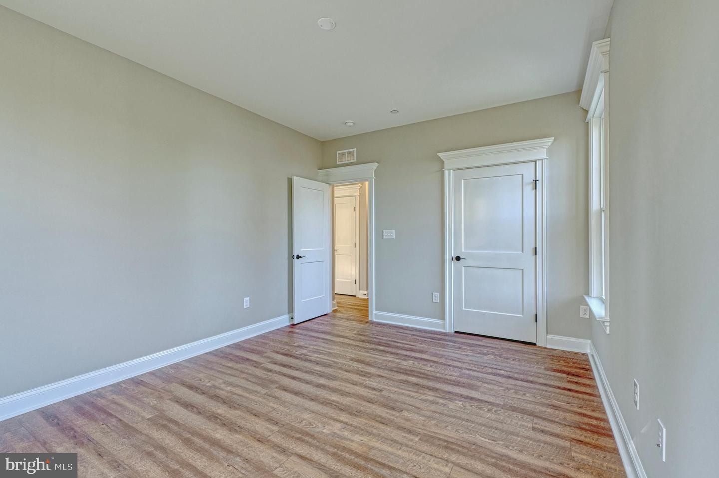 2644 Claibourne Rd Property Photo 17