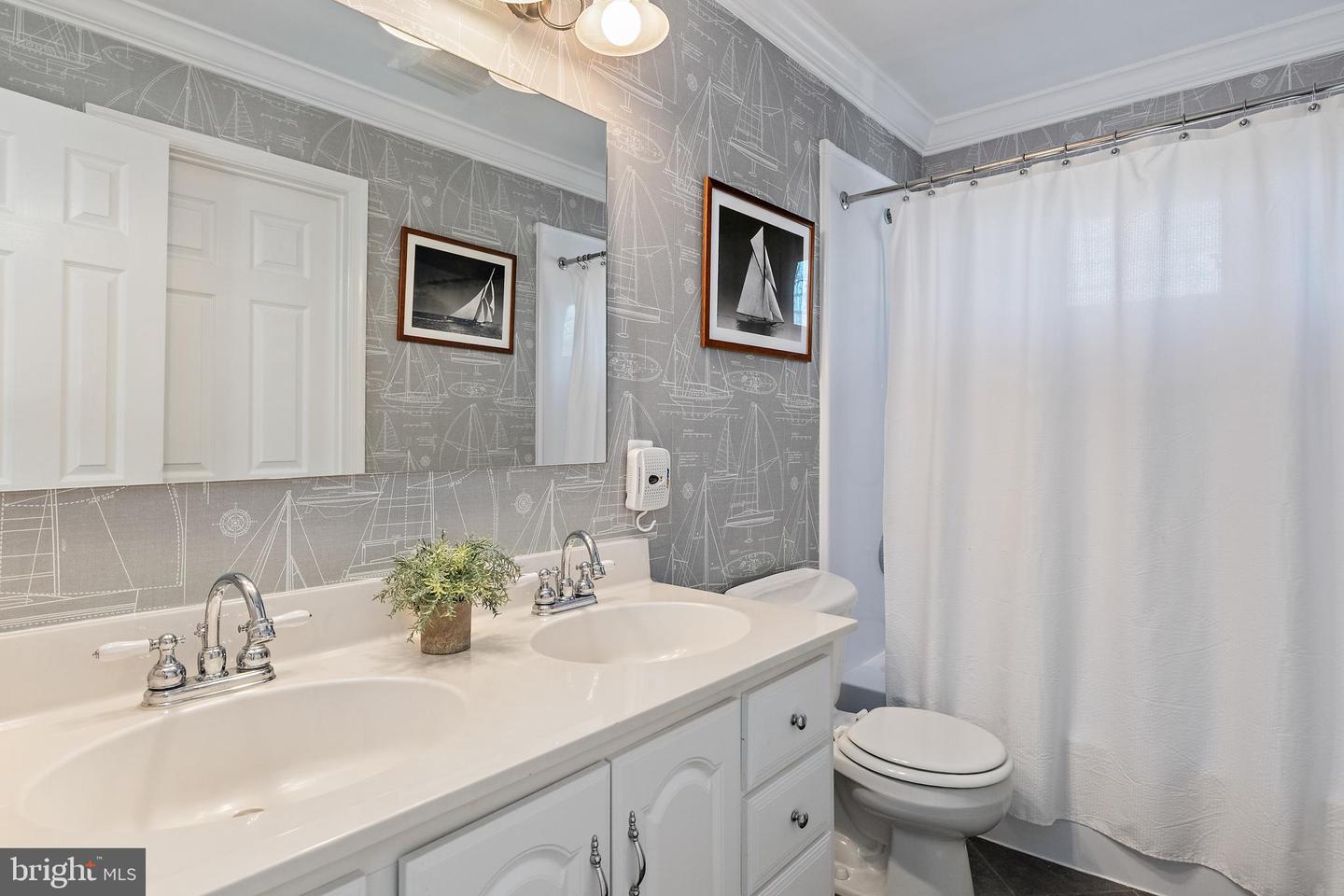 1812 Shore Dr Property Photo 31