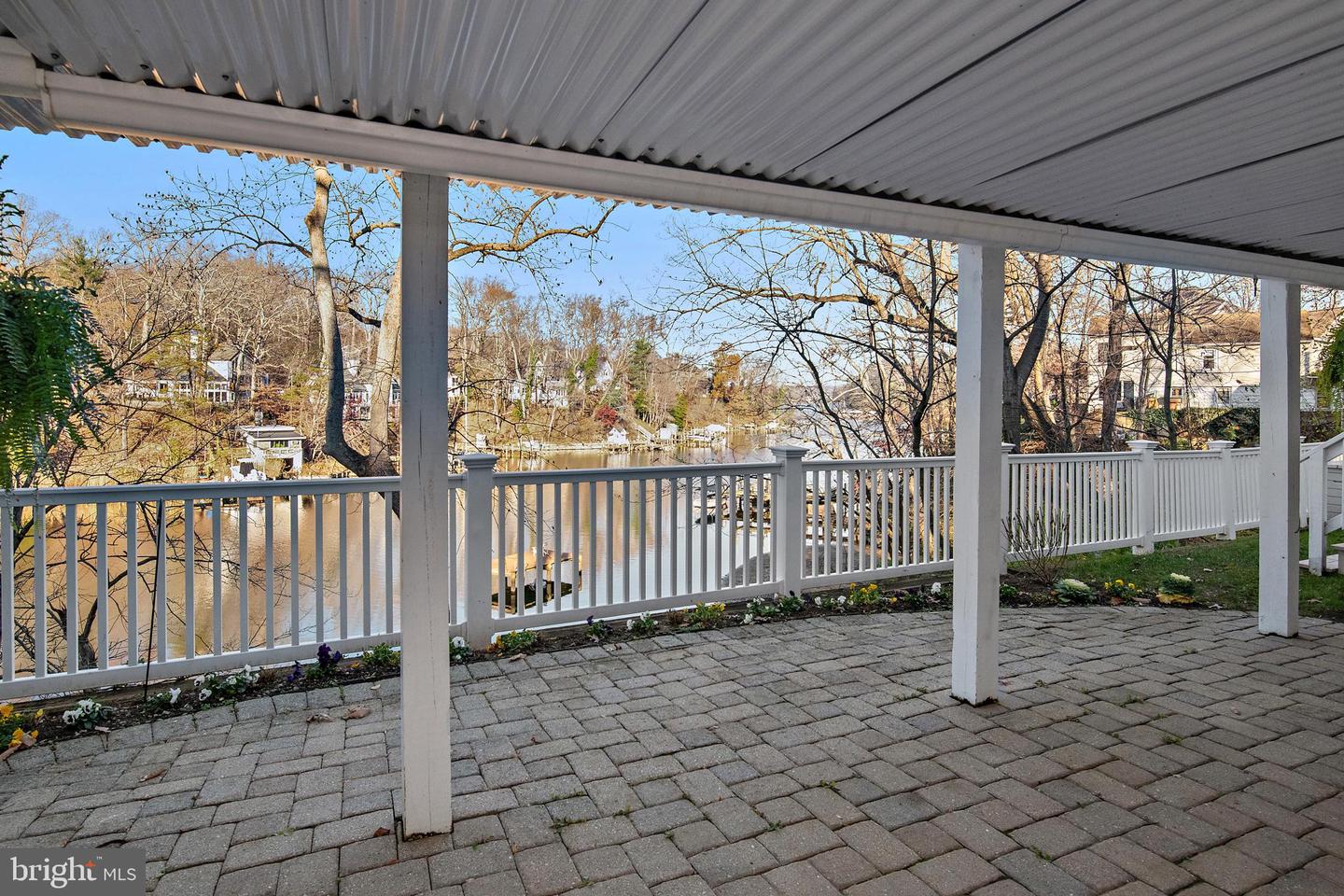 1812 Shore Dr Property Photo 61