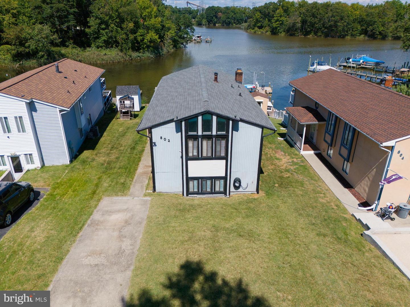 802 Waterview Dr Property Photo 1