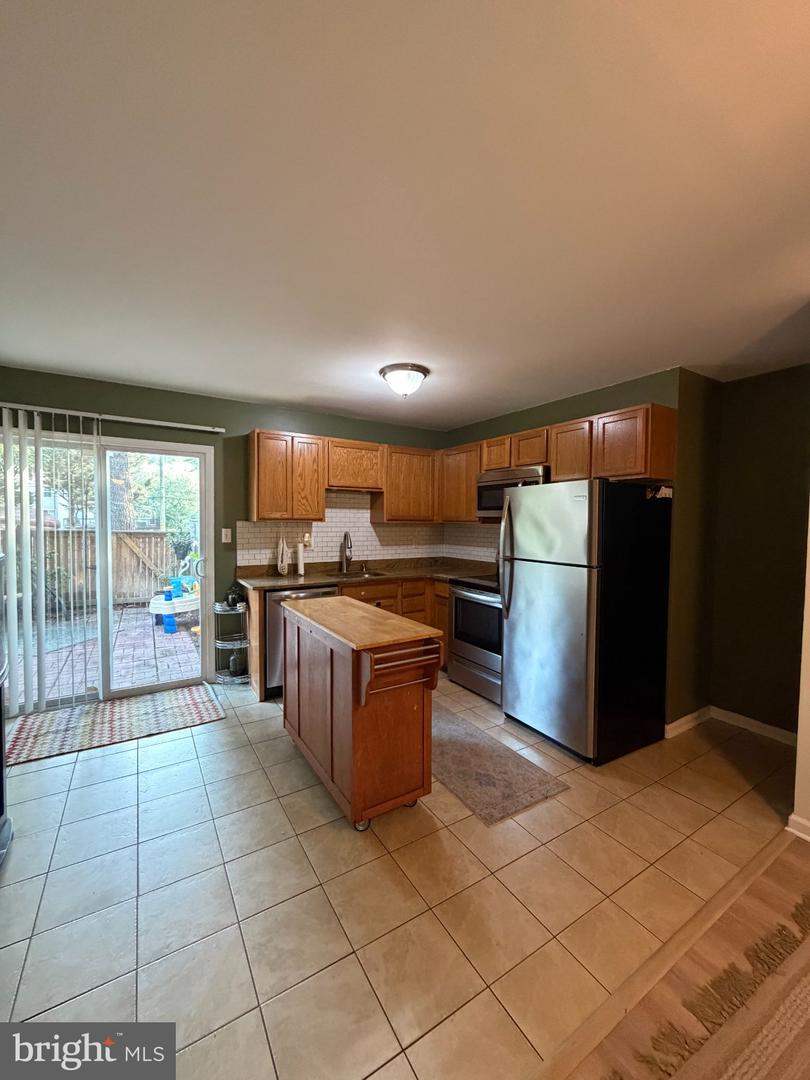 1542 Lowell Ct Property Photo 10