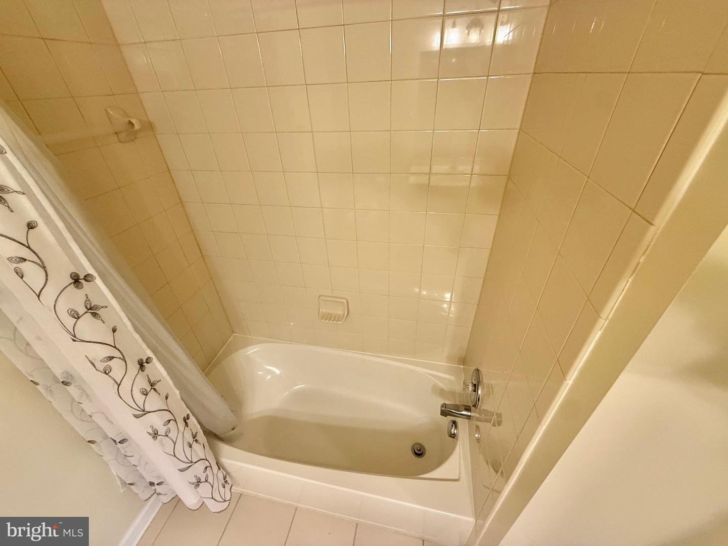 1406 Wigeon Way #303 Property Photo 8