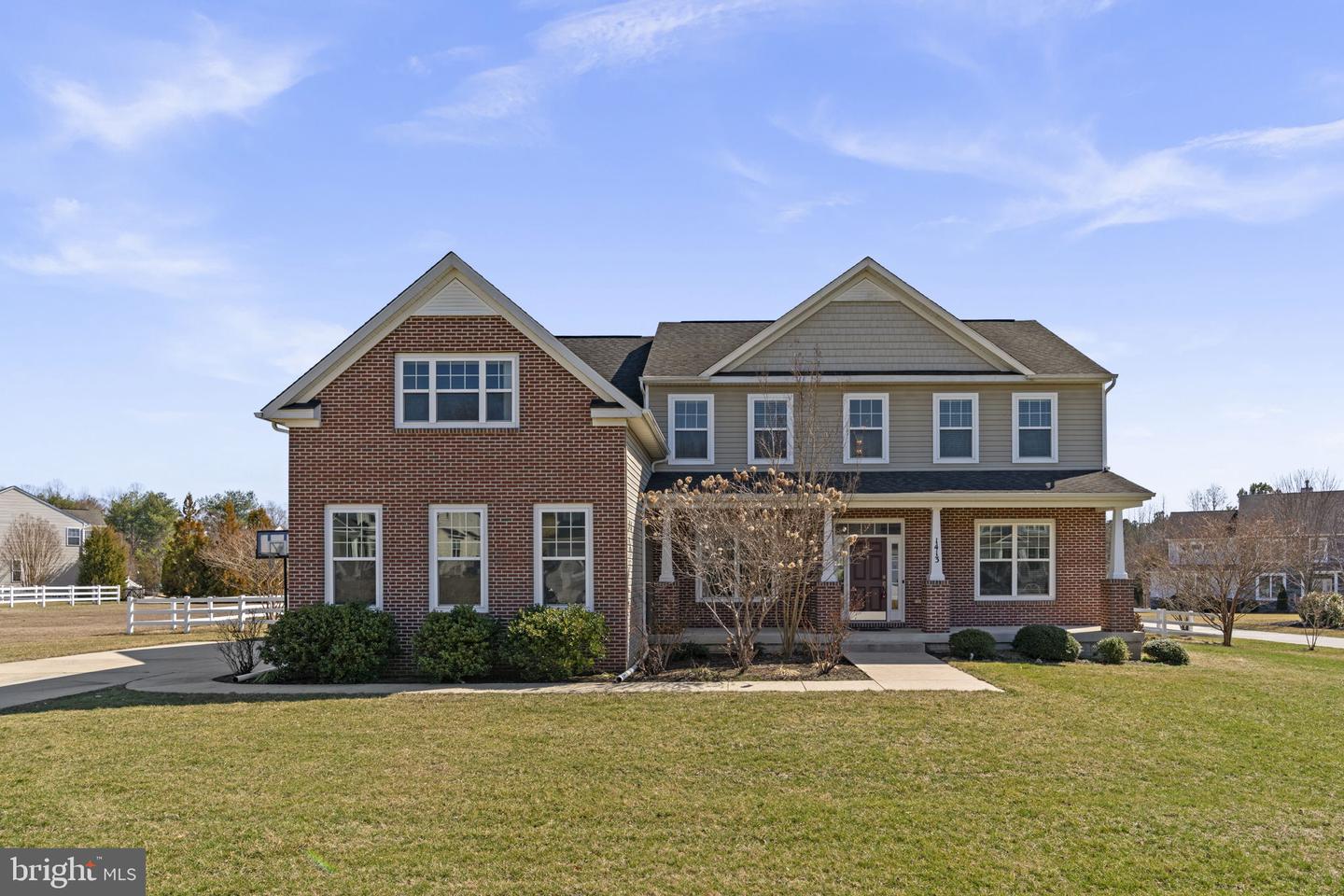1413 Della Way Property Photo 1