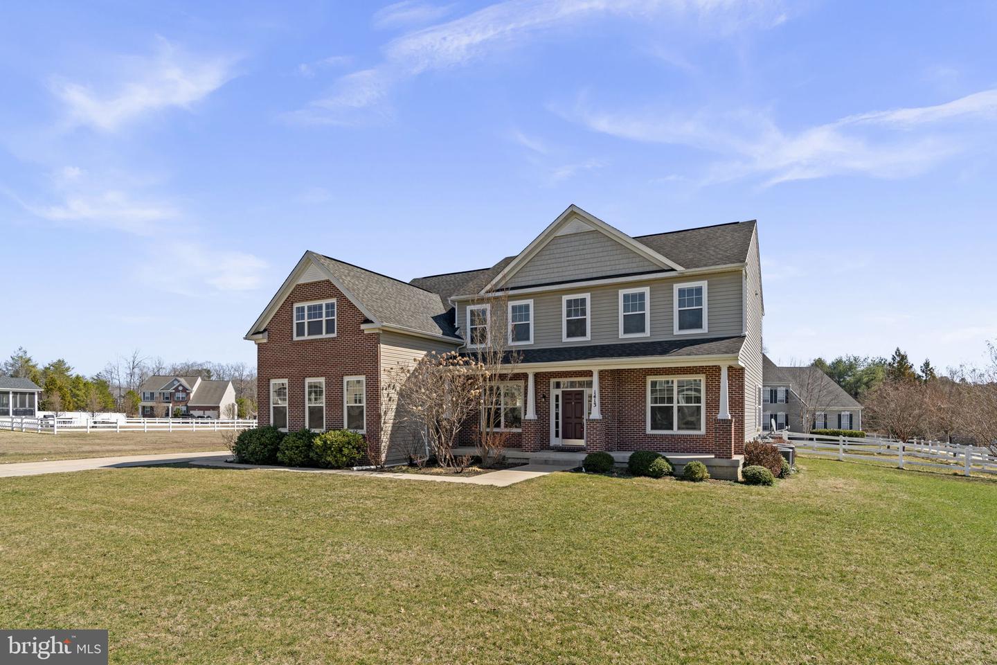 1413 Della Way Property Photo 3
