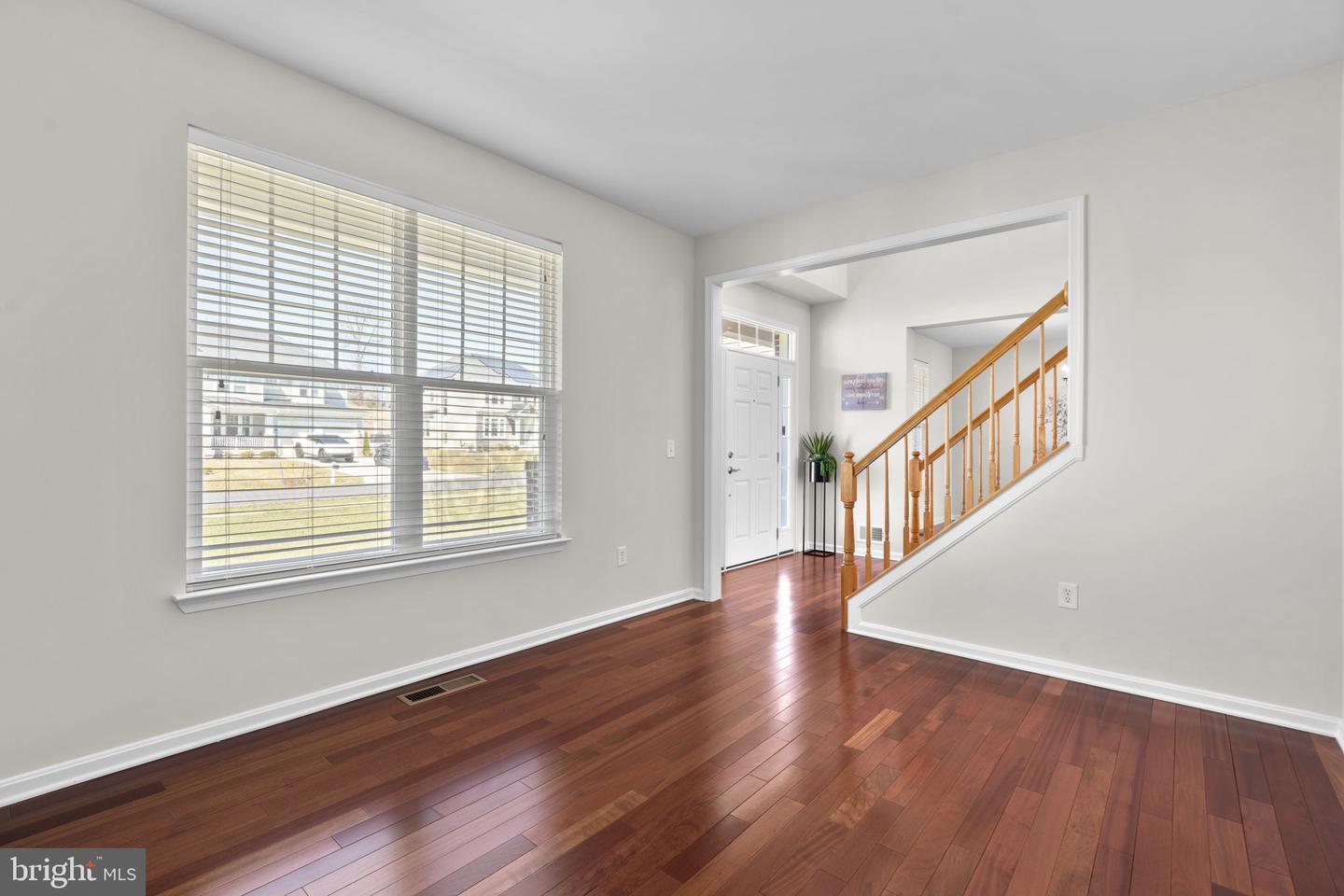 1413 Della Way Property Photo 7
