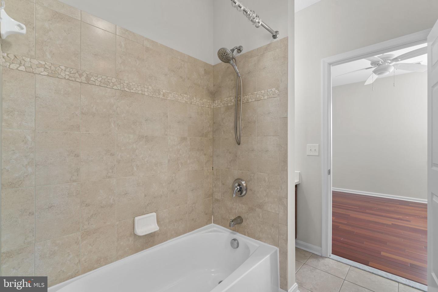 1413 Della Way Property Photo 26