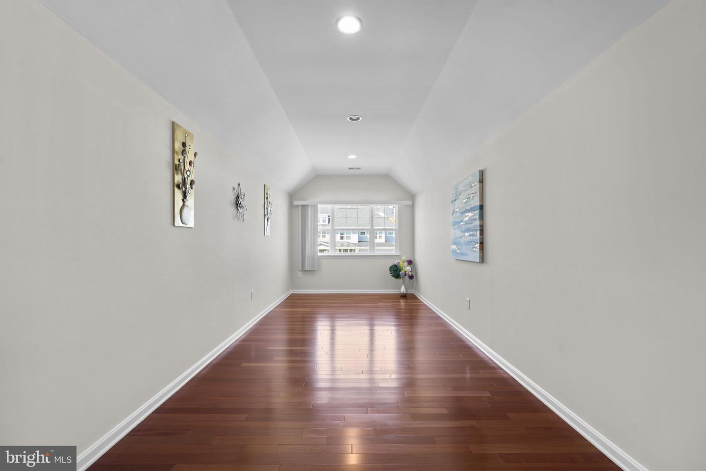 1413 Della Way Property Photo 36