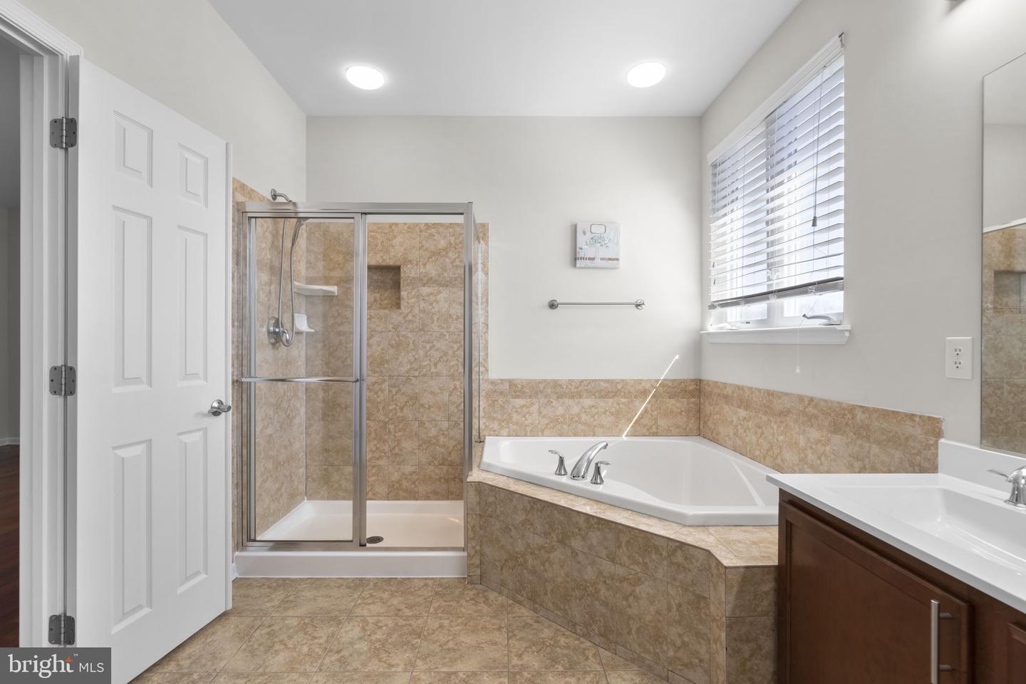 1413 Della Way Property Photo 38