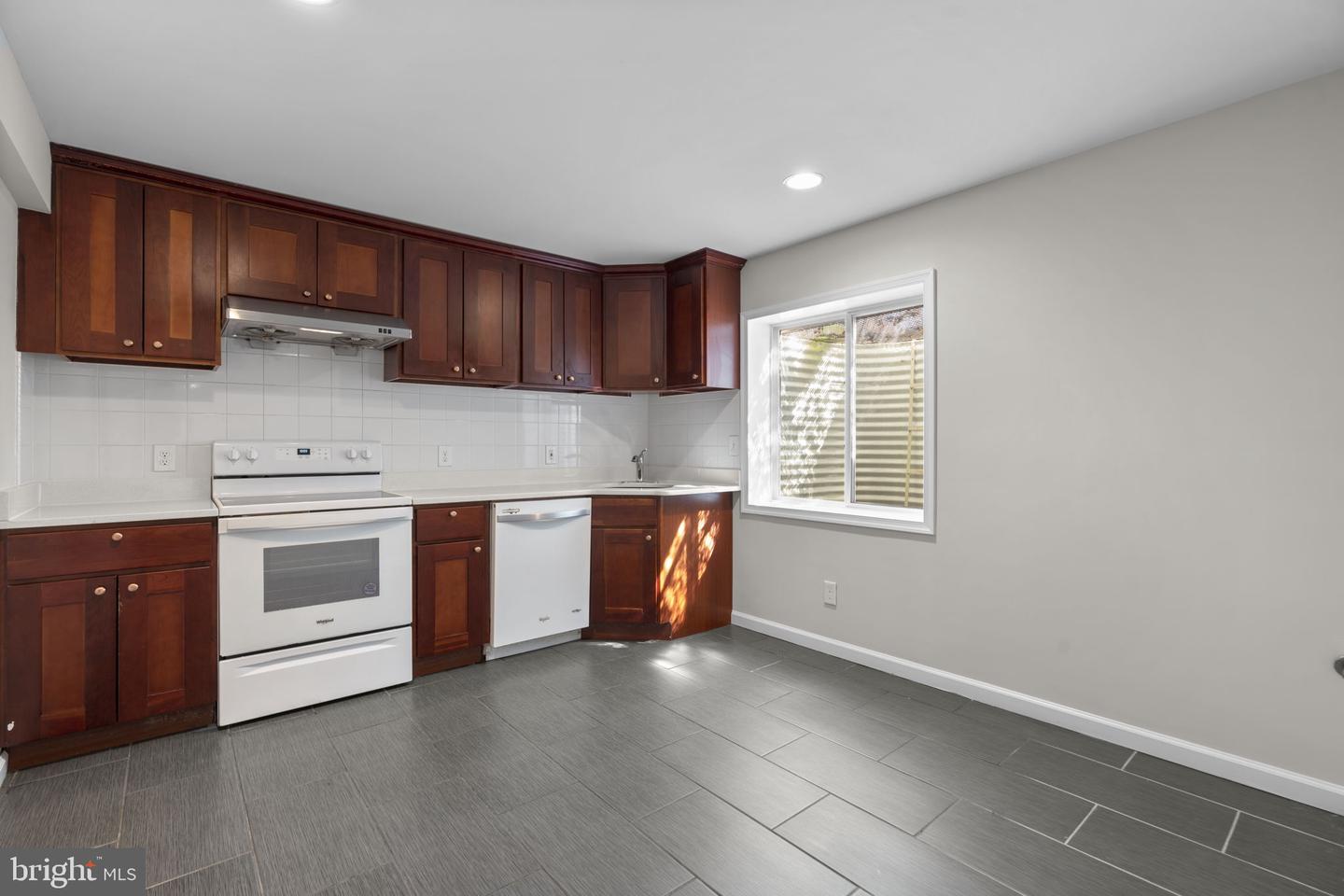 1413 Della Way Property Photo 51