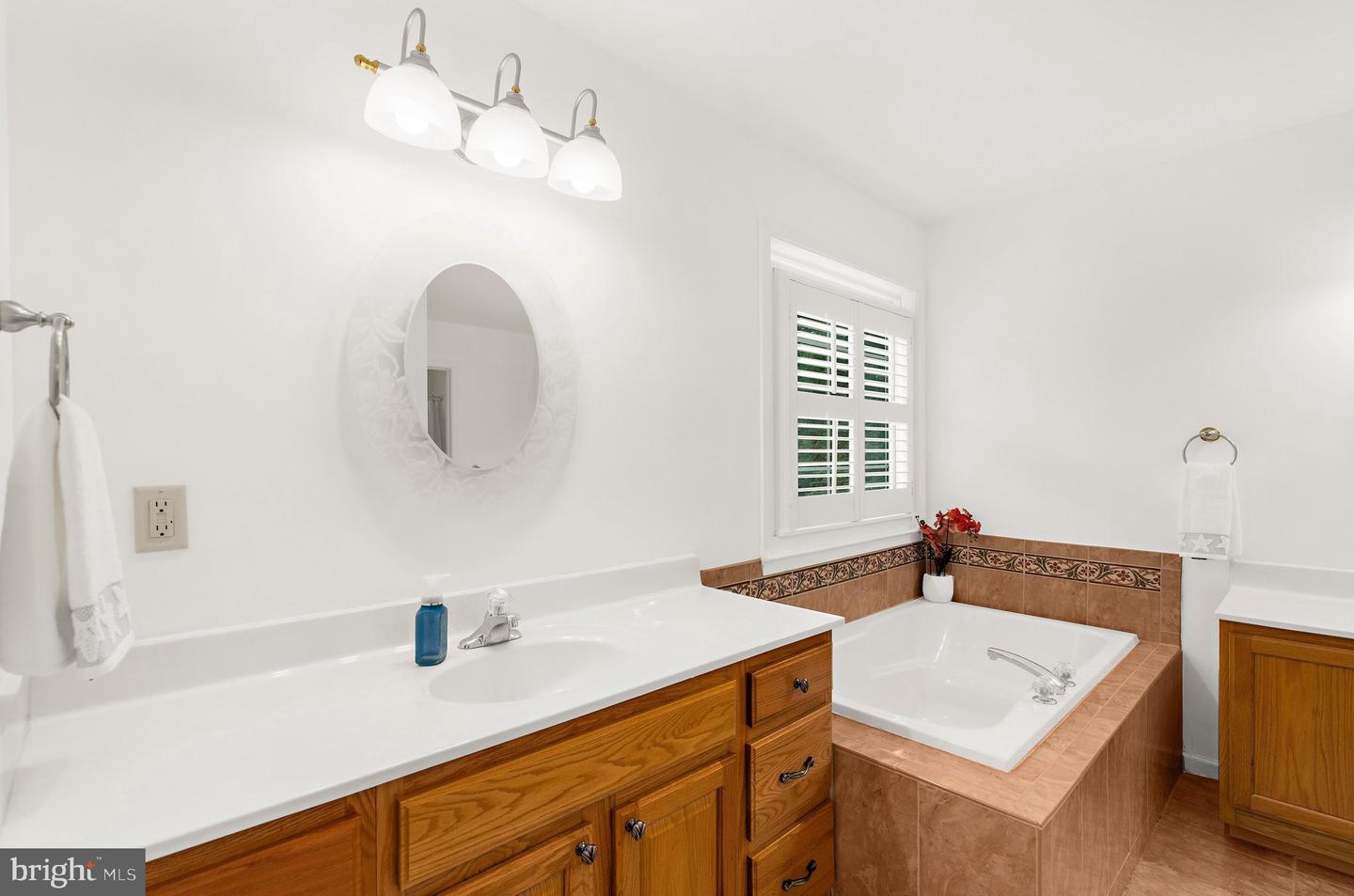 92 Clifford Blvd Property Photo 28