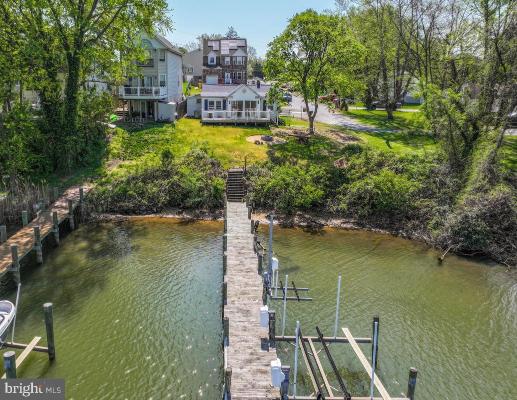 7801 WATERVIEW Property Photo 1
