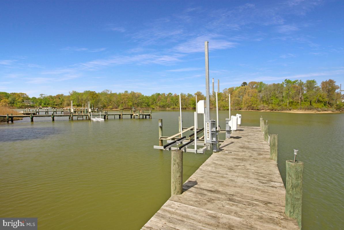 7801 Waterview Property Photo 4