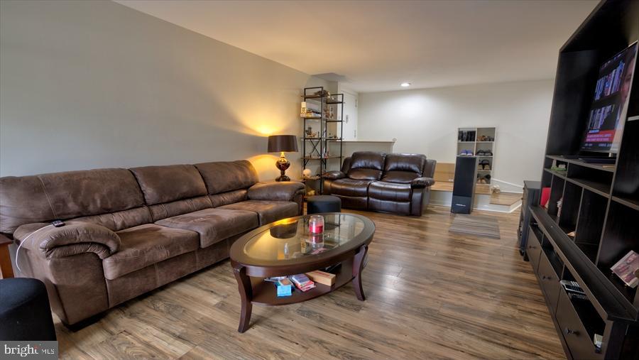 5 Silverwood Cir #1 Property Photo 3