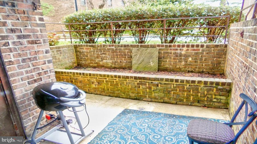 5 Silverwood Cir #1 Property Photo 16