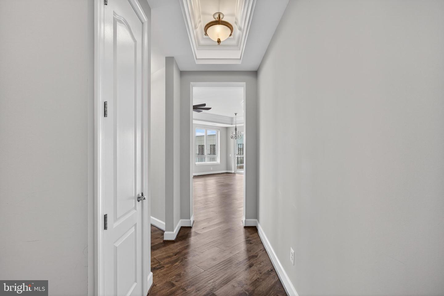 1915 Towne Centre Blvd #403 Property Photo 3