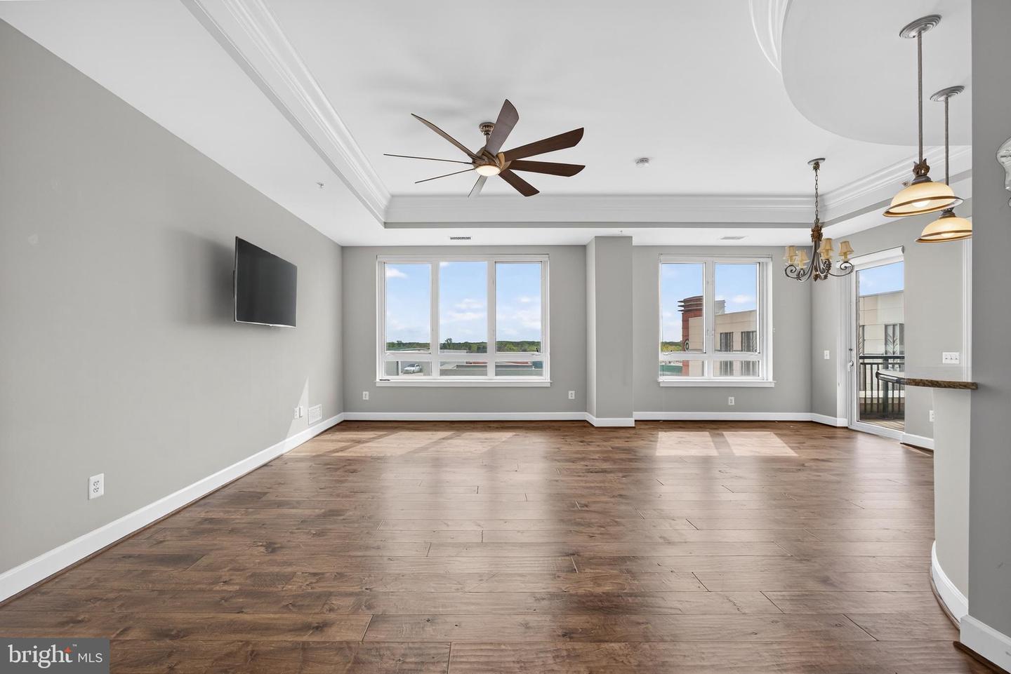 1915 Towne Centre Blvd #403 Property Photo 5