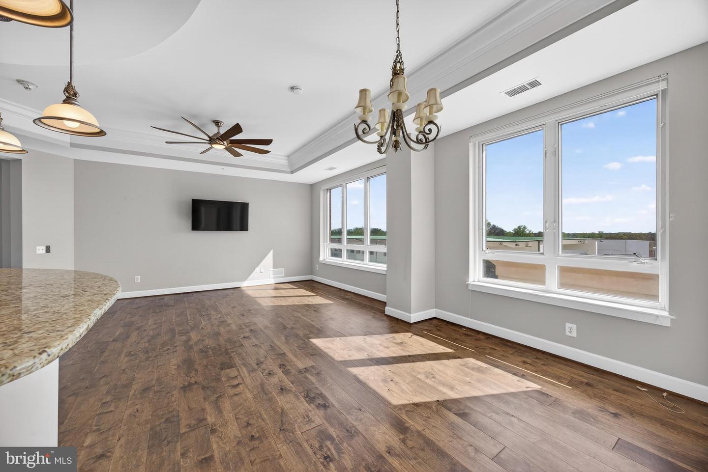 1915 Towne Centre Blvd #403 Property Photo 14