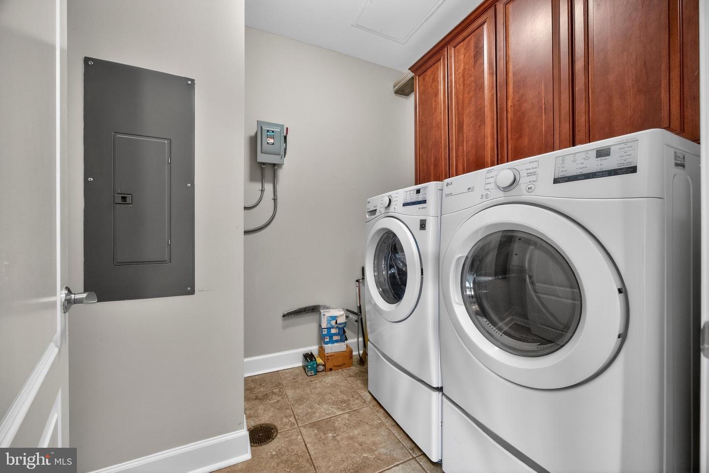 1915 Towne Centre Blvd #403 Property Photo 40