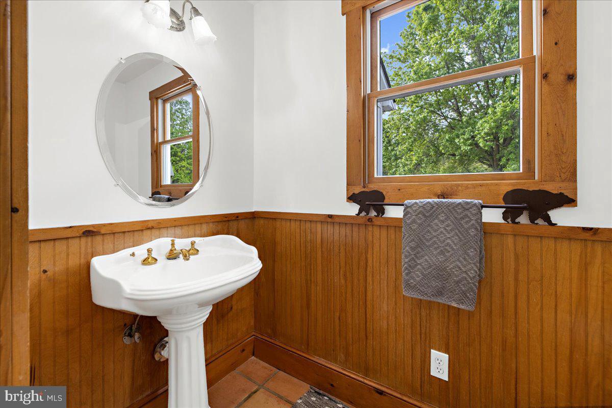 1116 Gumbottom Rd Property Photo 24