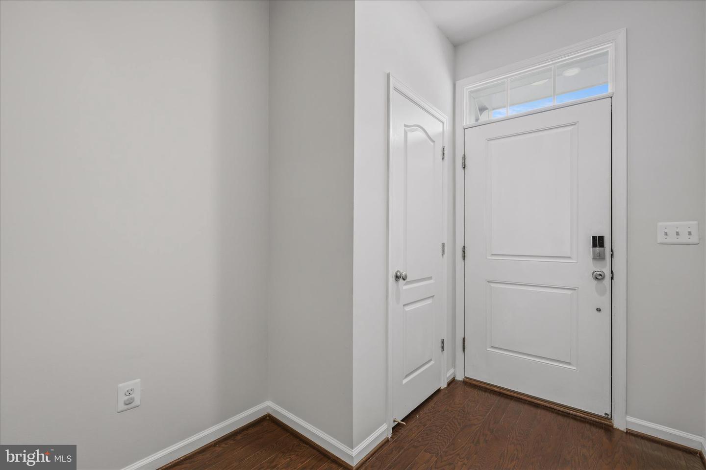 2708 Wessex Cir Property Photo 2