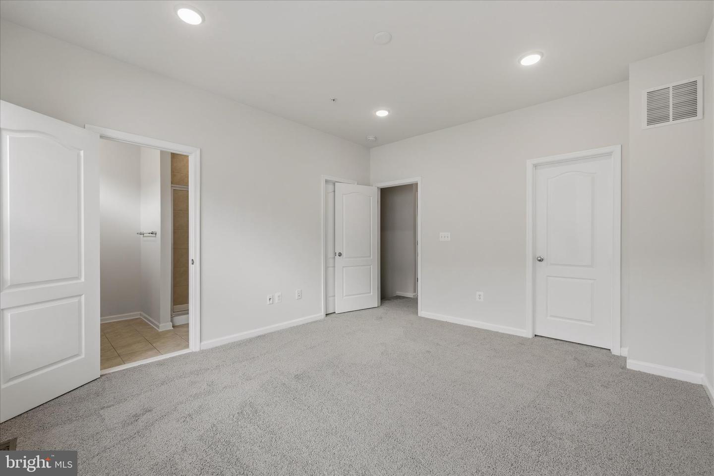 2708 Wessex Cir Property Photo 34