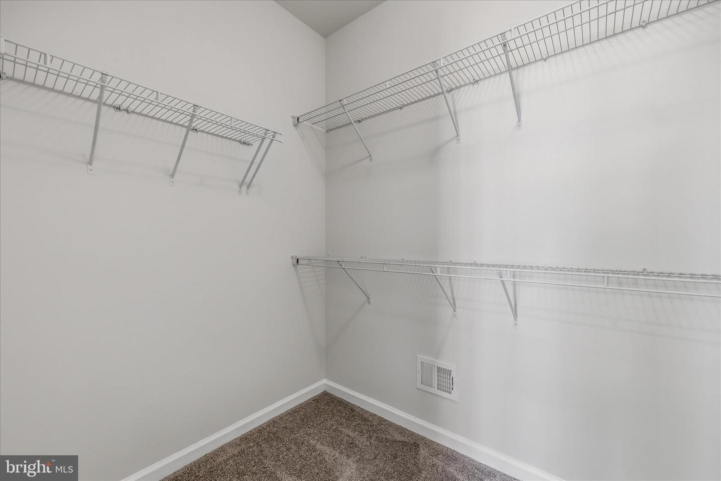 2708 Wessex Cir Property Photo 36