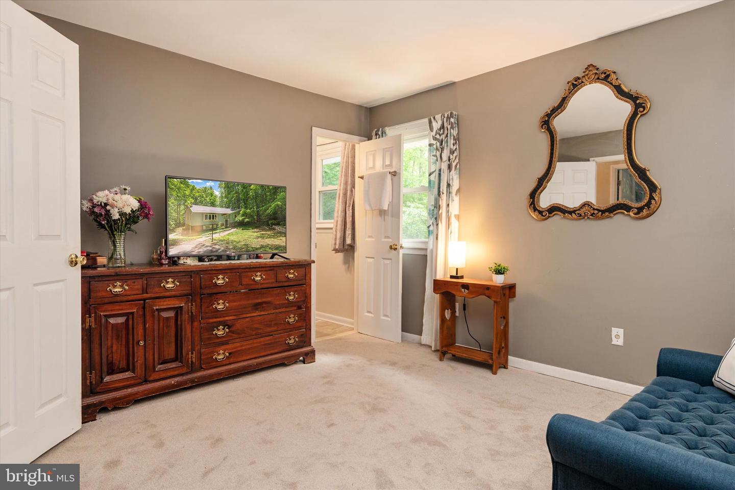 2194 Hallmark Ct Property Photo 18