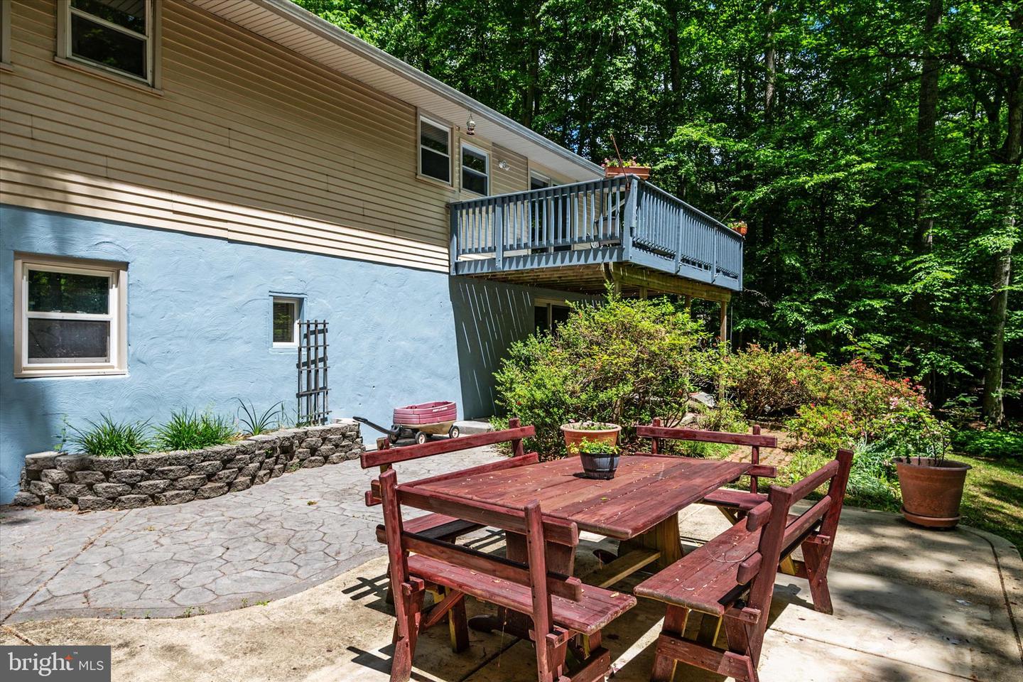 2194 Hallmark Ct Property Photo 28