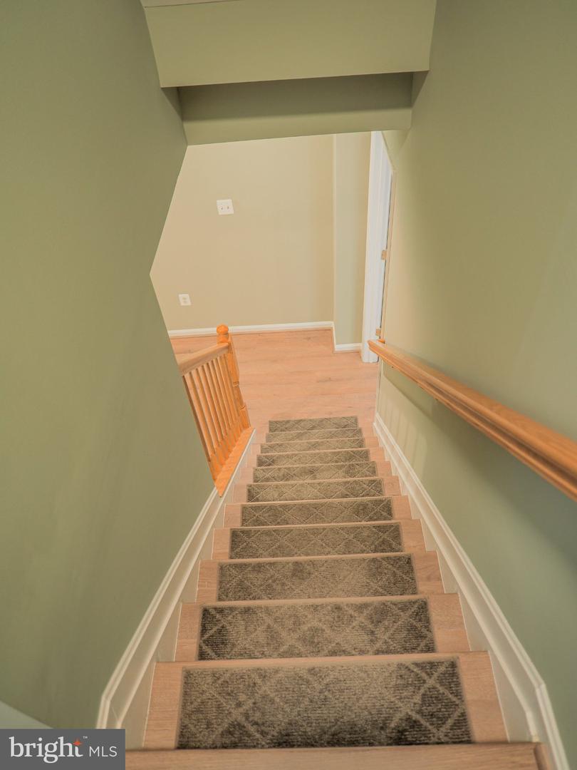 905 Gunnison Ct Property Photo 37