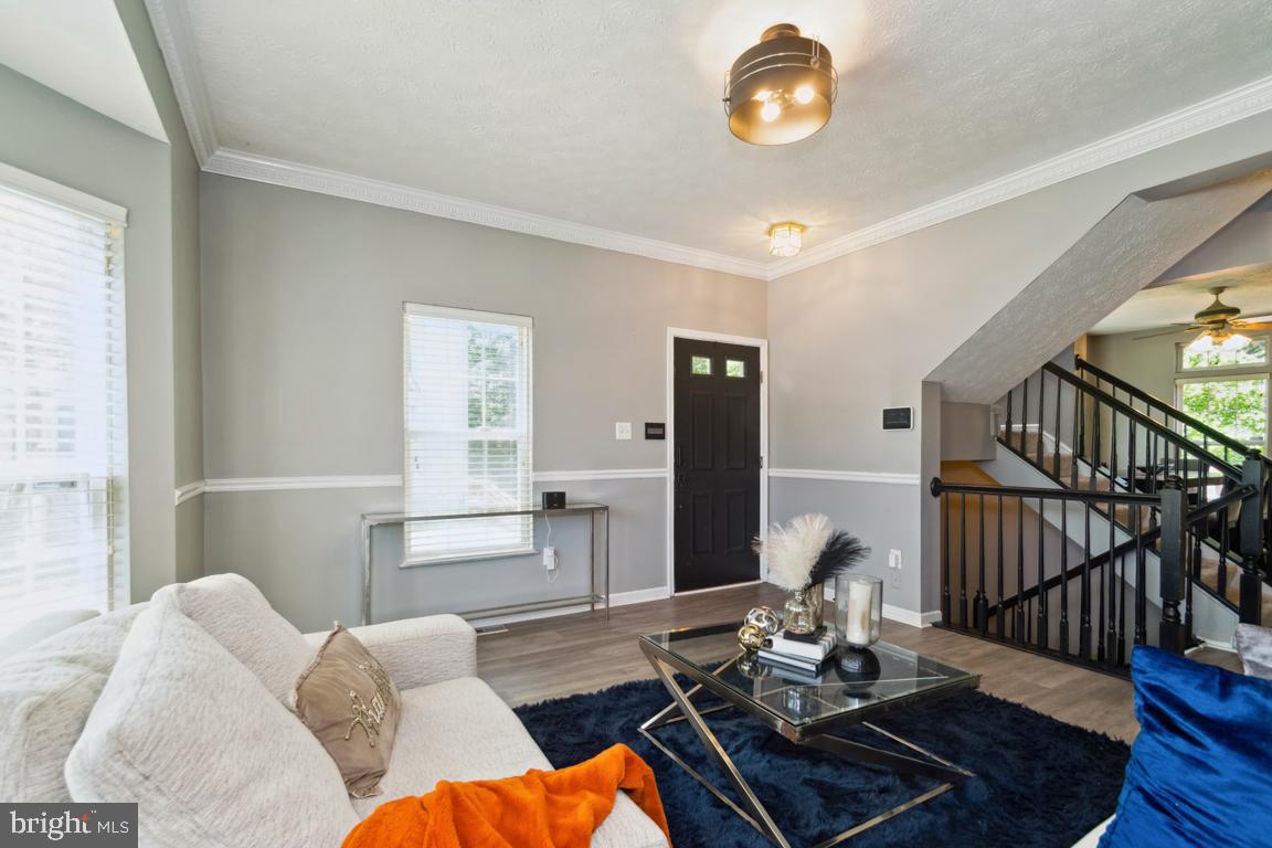 330 Timberbrook Ct Property Photo 7
