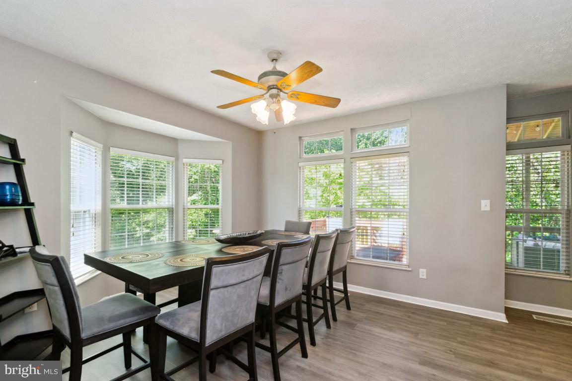 330 Timberbrook Ct Property Photo 8
