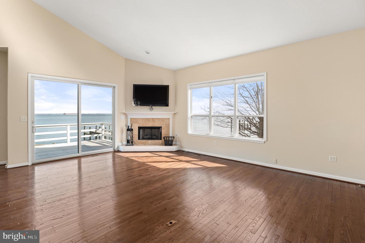 3563 Narragansett Ave Property Photo 10