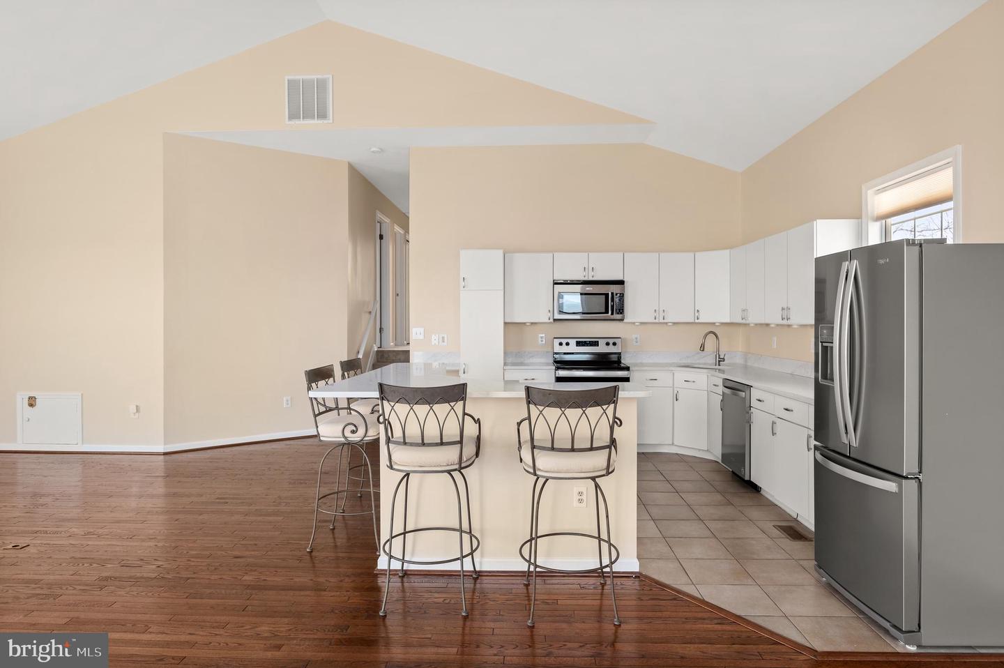 3563 Narragansett Ave Property Photo 13