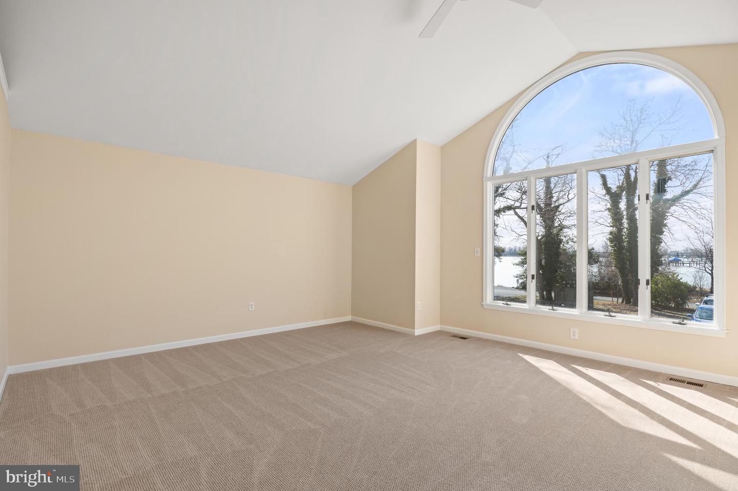 3563 Narragansett Ave Property Photo 18