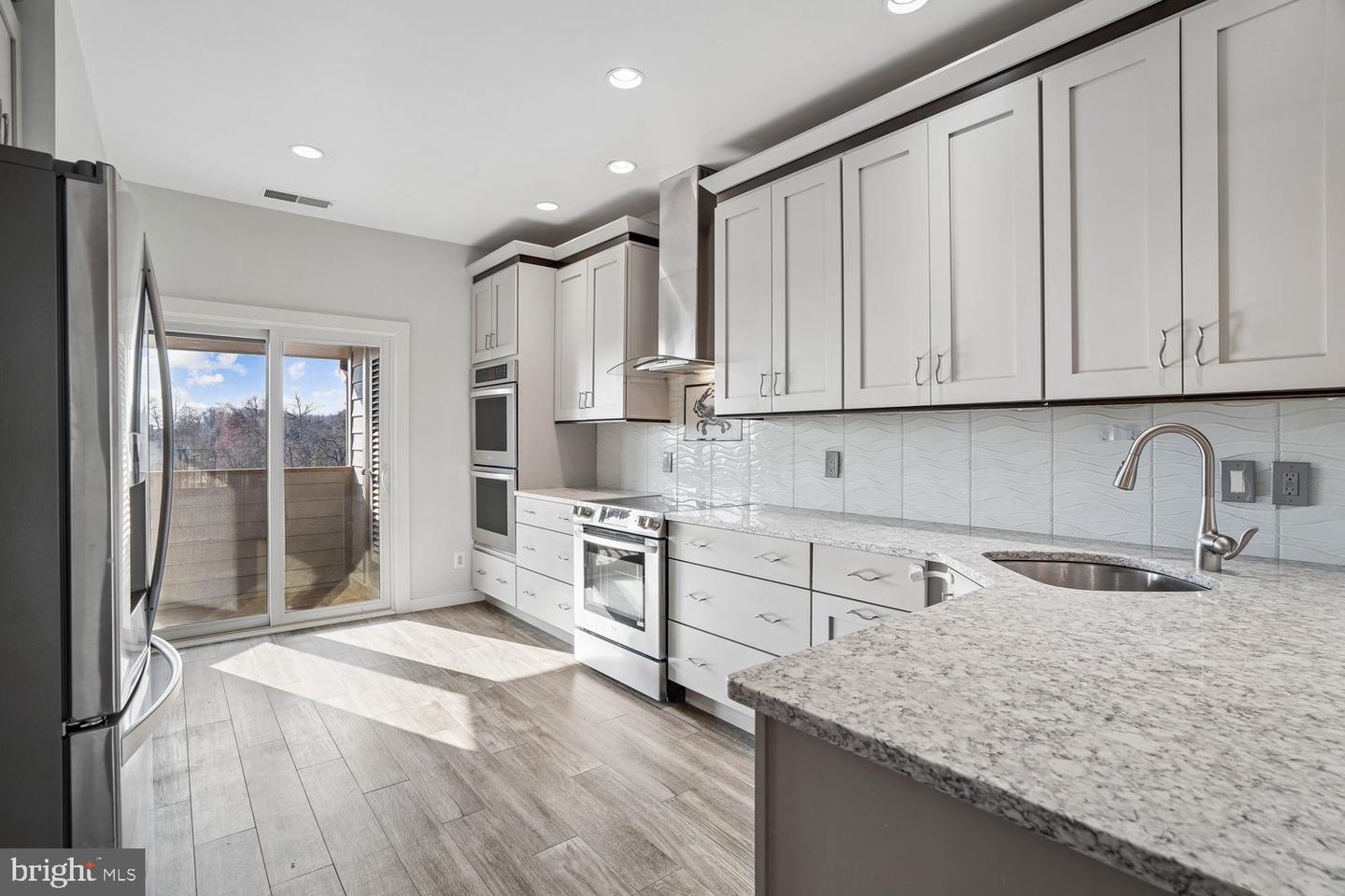 2108 Chesapeake Harbour Dr #201 Property Photo 10