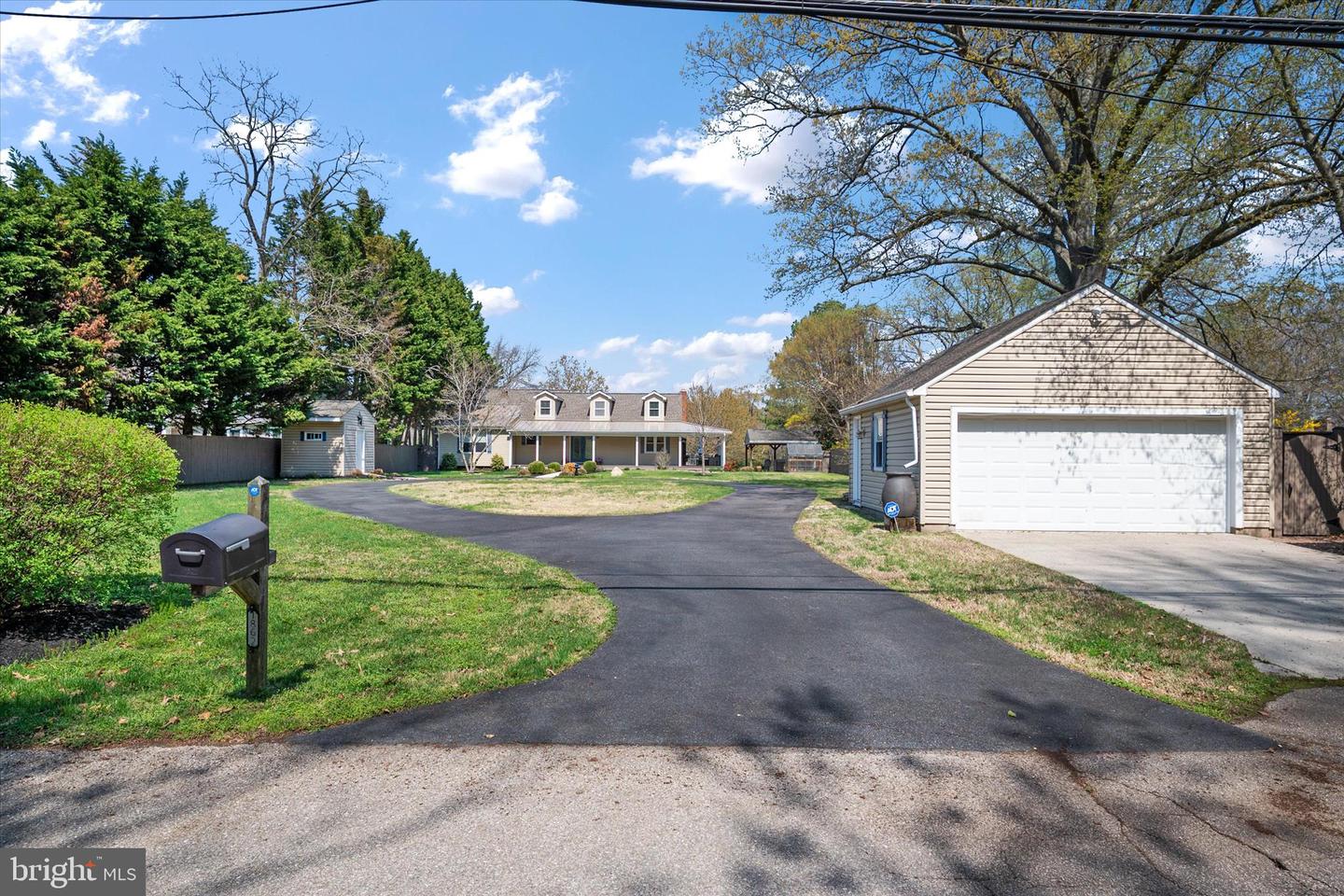1862 Cedar Rd Property Photo 4
