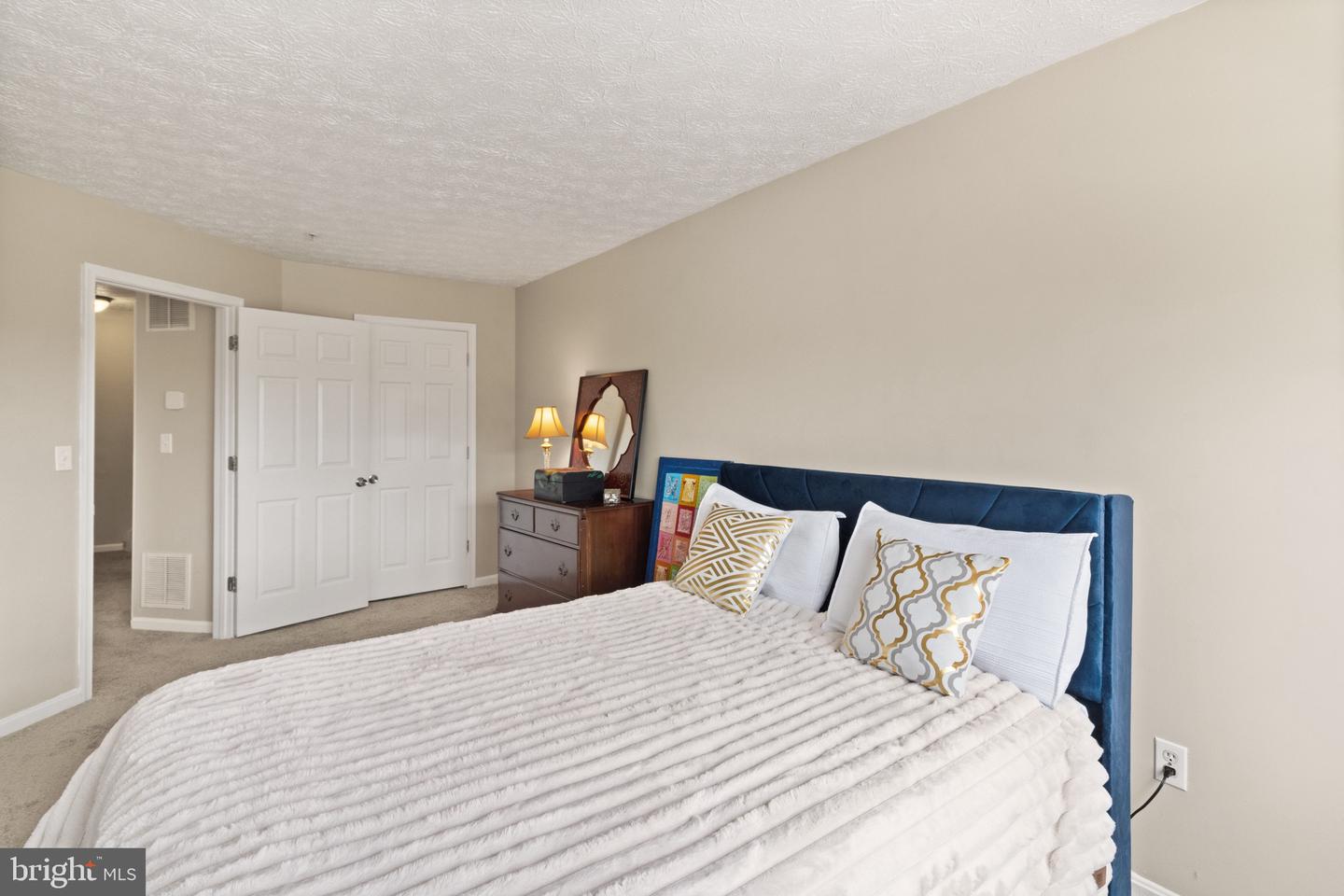 8049 Brookstone Ct Property Photo 13