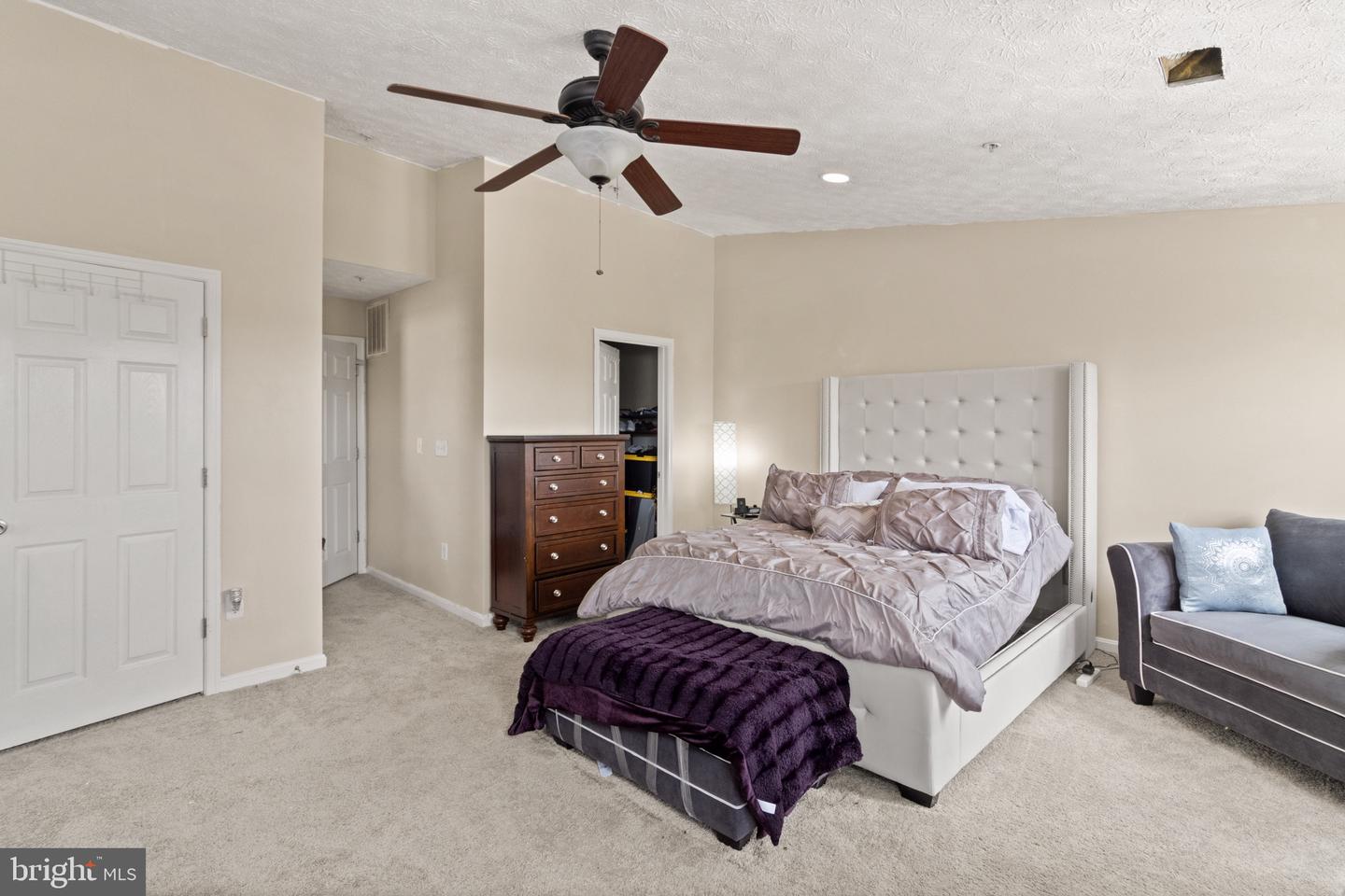 8049 Brookstone Ct Property Photo 22