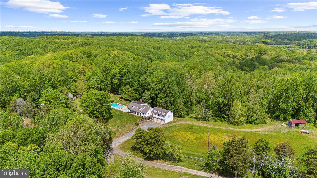 1118 Gumbottom Rd Property Photo 3