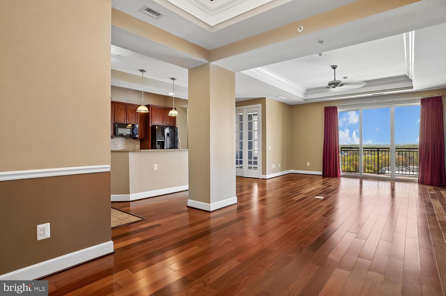 1915 Towne Centre Blvd #915 Property Photo 22