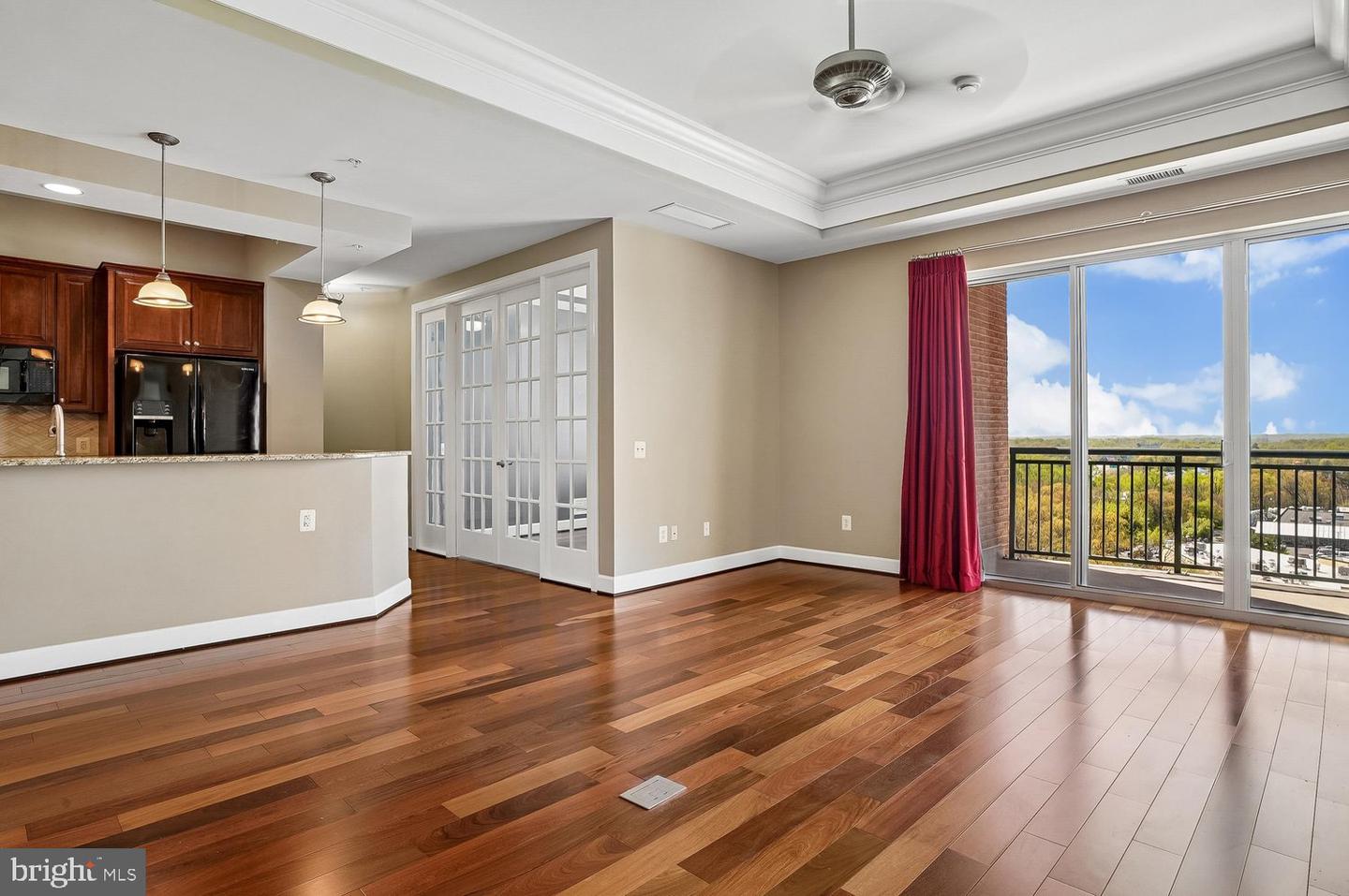 1915 Towne Centre Blvd #915 Property Photo 30